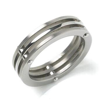 0124-01 Boccia Titanium Ring
